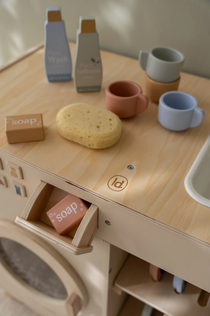 children's e-shop quality branded goods with