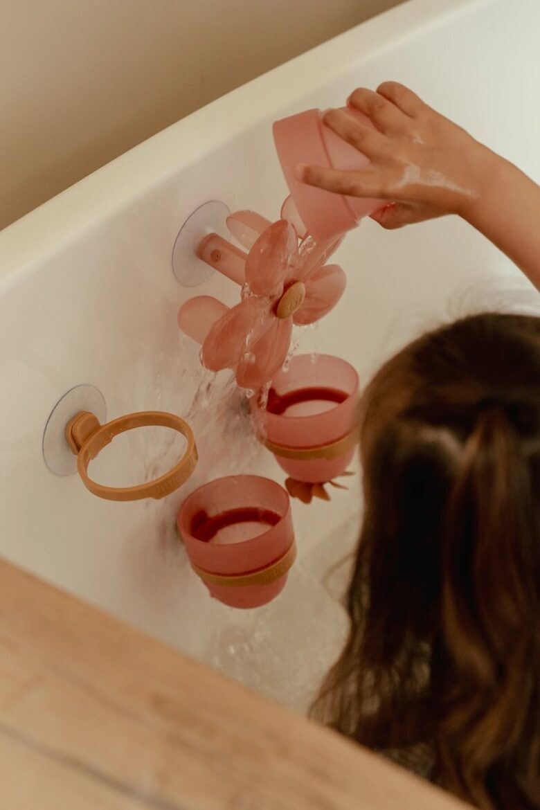 Little Dutch Bath Play Cups Set Flower 2015895