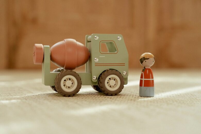 Little Dutch Cement Truck FSC 2529