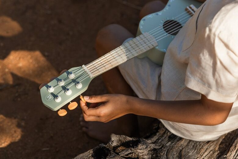 Little Dutch Wooden Guitar Safari Friends Green FSC 7470