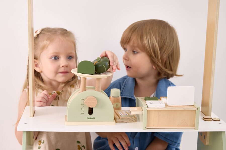 Montessori Weighing Scale