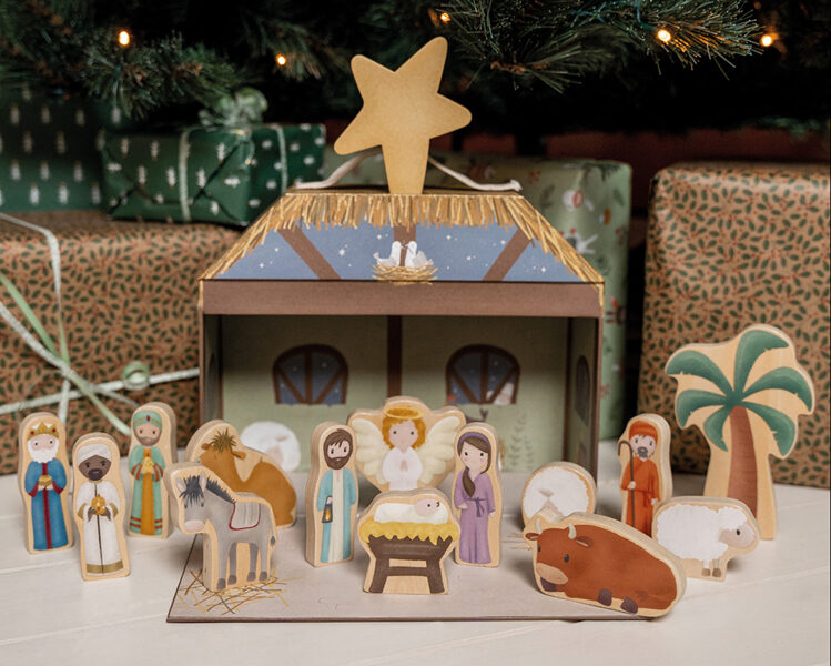 Little Dutch Nativity Scene FSC 4862