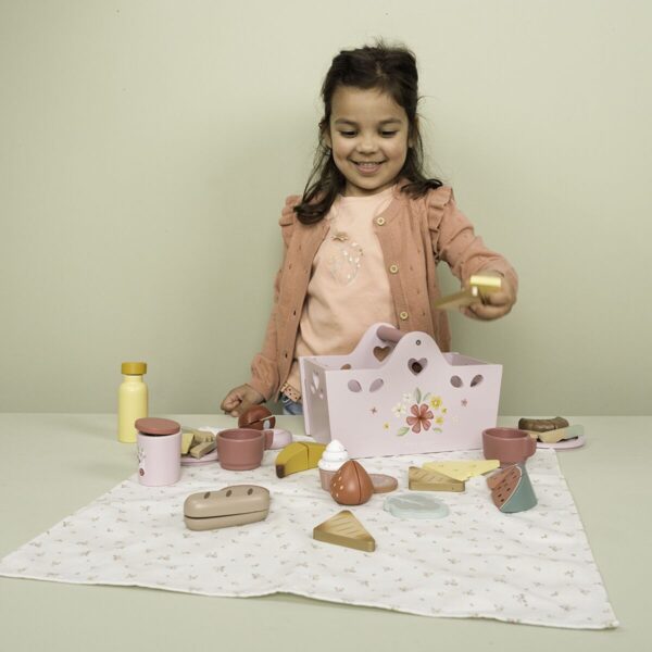 Little Dutch Picnic Play Set FSC wood 8025