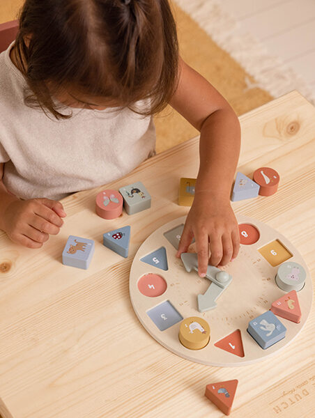 Little Dutch Puzzle Clock 7063