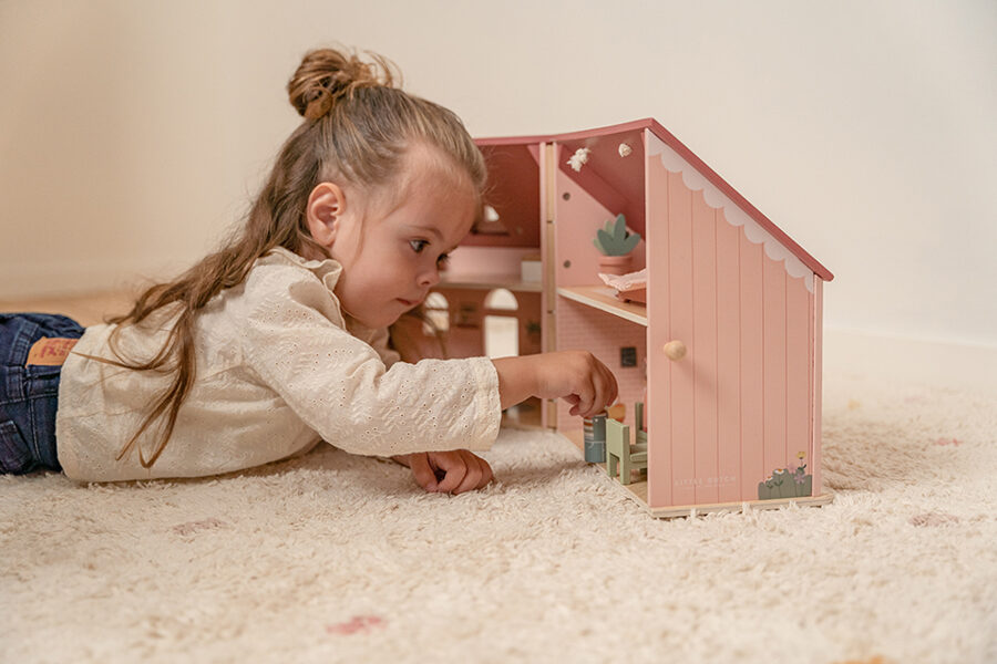 Little Dutch wooden portable dollhouse FSC 7116
