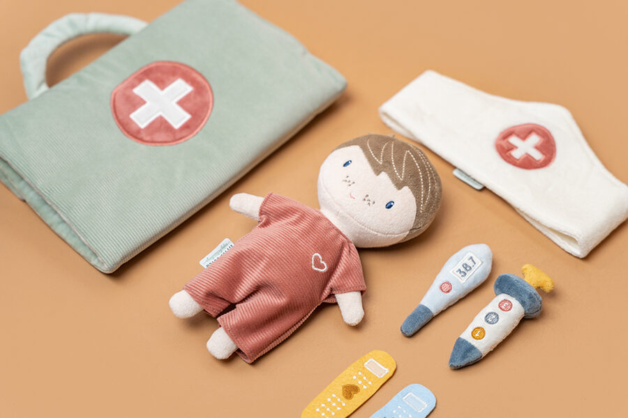 Little Dutch Playset with doll Doctor 4549
